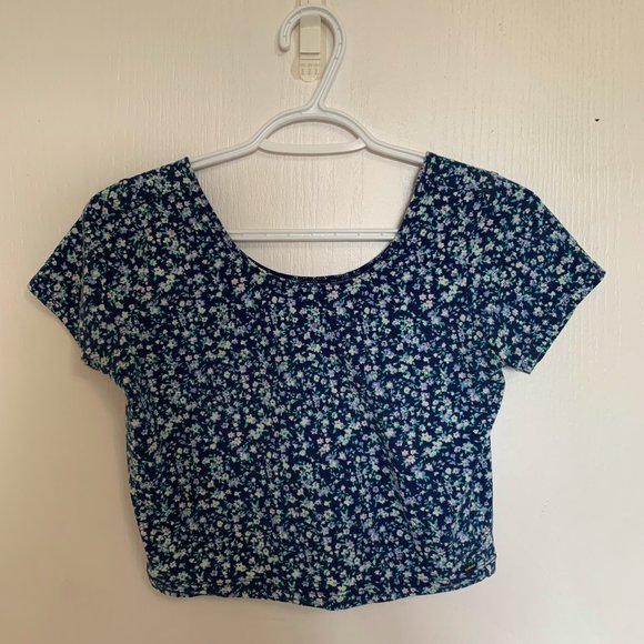 Garage, floral blue crop top, medium - Picture 1 of 3